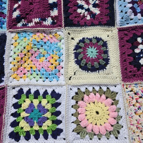 Hand Crochet Granny Square Afghan Throw/Blanket 36x50 Flower Multicolor Vintage - Picture 3 of 6